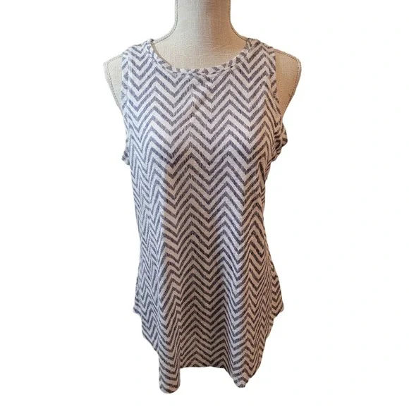 Athleta Breezy Muscle Chevron Tank Top Navy Blue/White Size Medium - Picture 2 of 5
